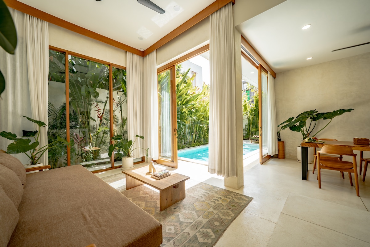 Villa in Bingin Beach · ★4.93 · 1 bedroom · 1 bed · 1 private bath, συγκρίσιμο Airbnb