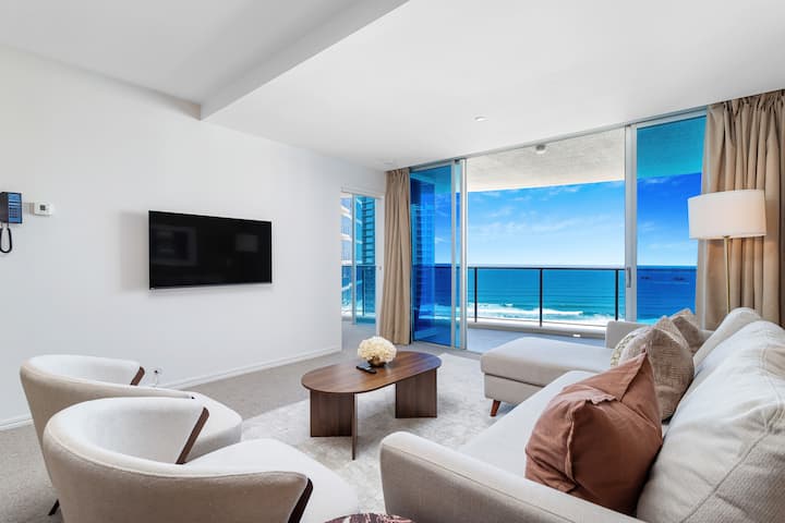 Ocean View 2br With Balcony+ High Floor + Pool - Gold Coast