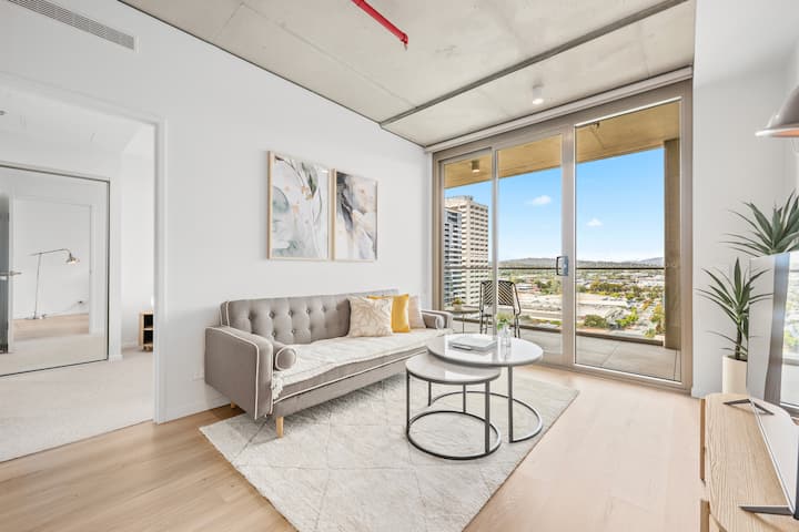@Chic Woden 1br Near Hospital丨pool, Gym & Parking - Queanbeyan