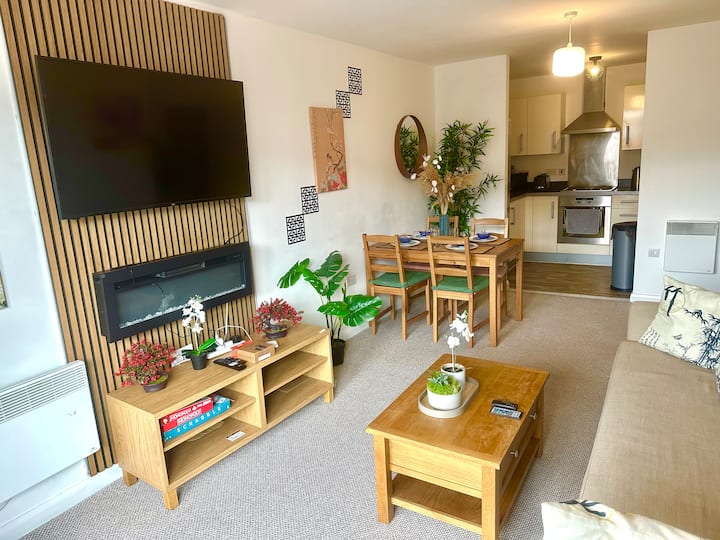 Great Location With Balcony & Parking Space - Birmingham