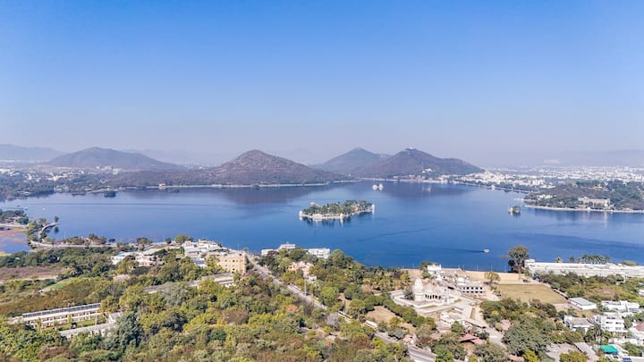 Auric Lake Villa 6 Bhk Near Fateh Sagar Lake - Udaipur