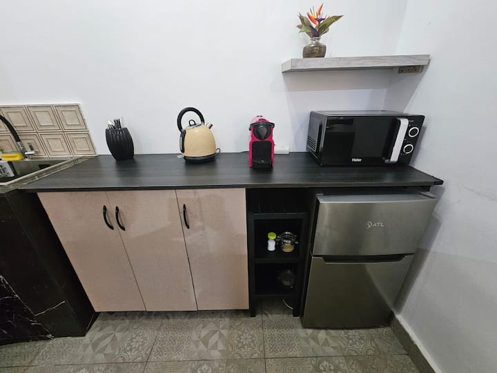 Charmant Studio Indépendant Riviera 4 - Abidjan