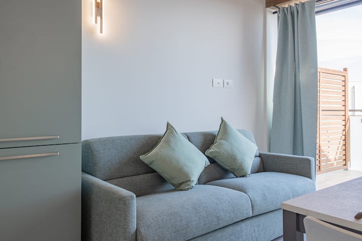 𝐇𝟏𝟏 [Luxury 17c] Porto - Piscina - Jacuzzi - San Lorenzo al Mare