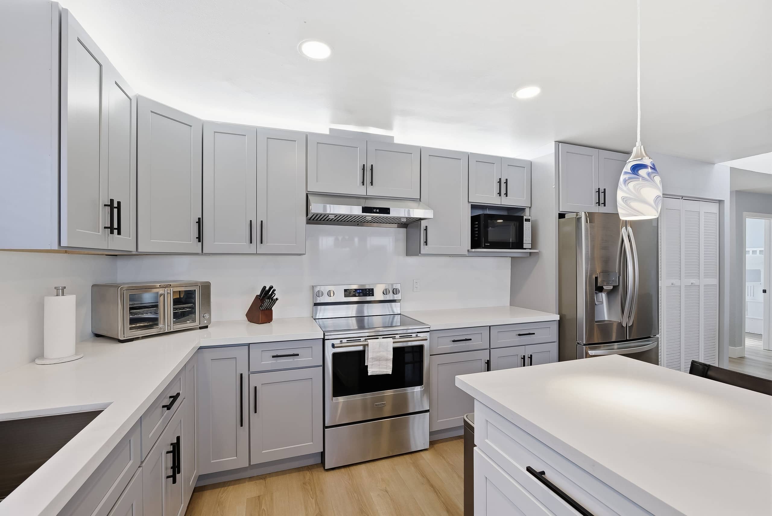 Modern 4BR Near Silicon Valley, Sleeps 9 - Photo 13
