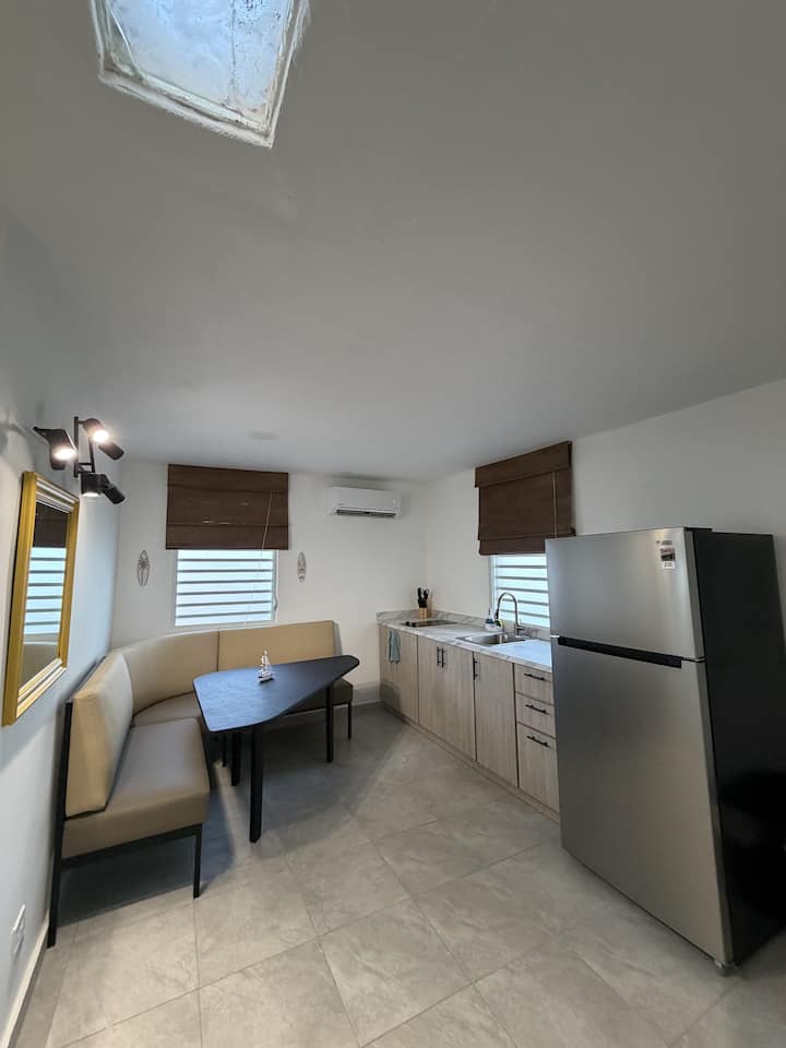 Cozy Beach Hideaway! - Levittown