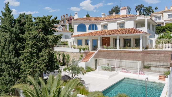 Luxury Villa & Private Pool By Ele Apartments - Málaga, Spagna