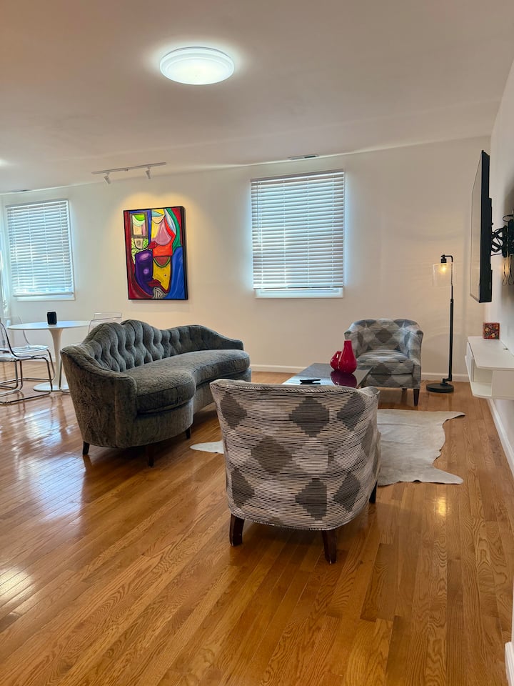Cozy Artistic Living Space Entire 2nd Floor - St. Louis