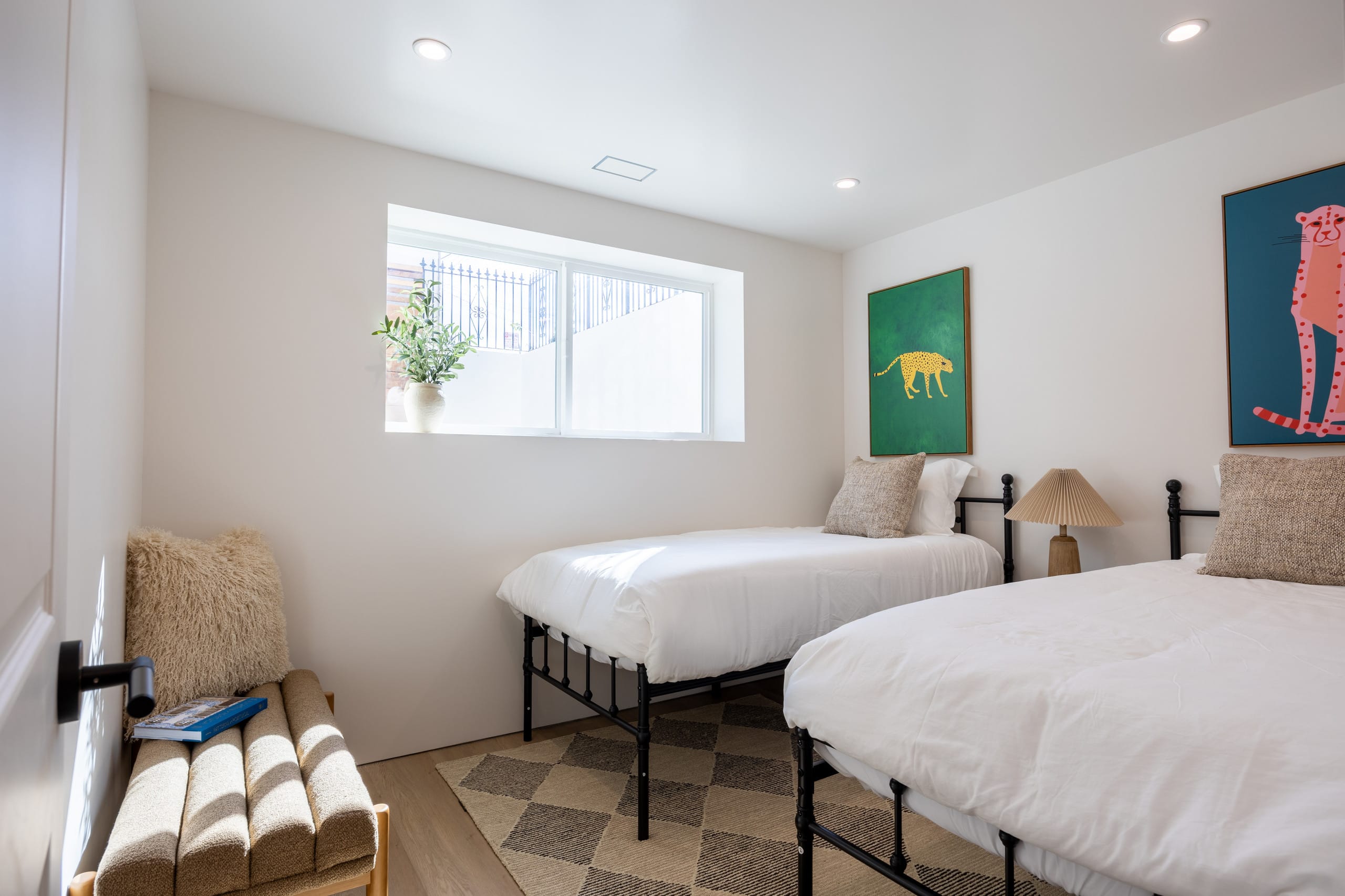 Home in San Francisco · ★5.0 · 4 bedrooms · 5 beds · 4 baths - Image 57