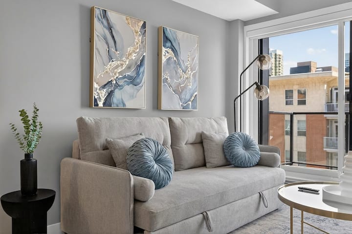 Luxury 2 Bedroom | Min To Stampede | Ug Prk | Ac - Calgary