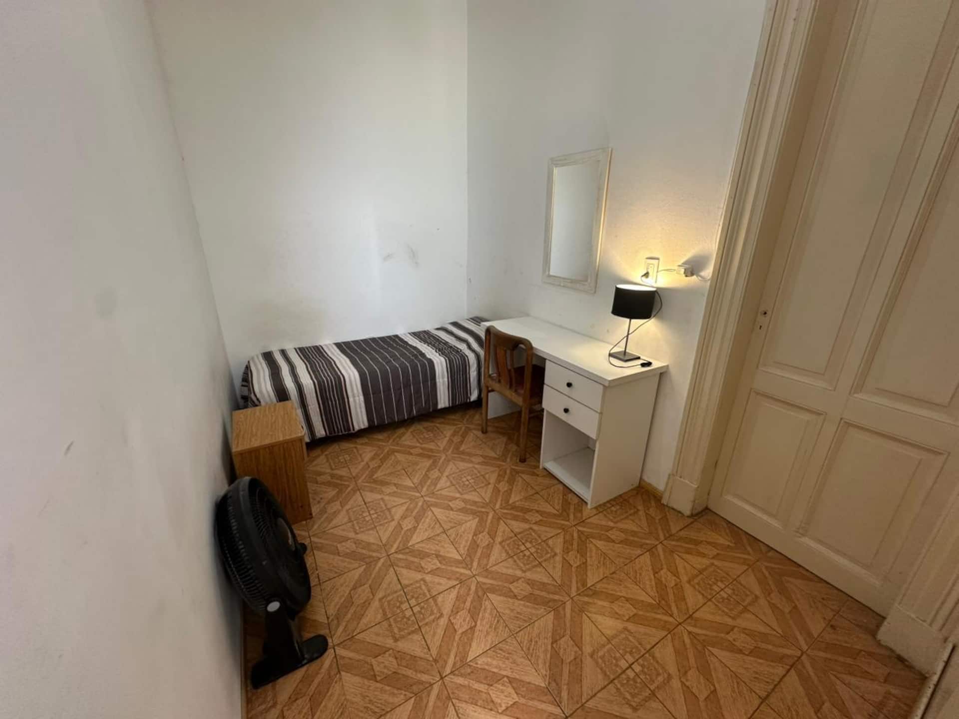 Room in shared apartment in Barracas