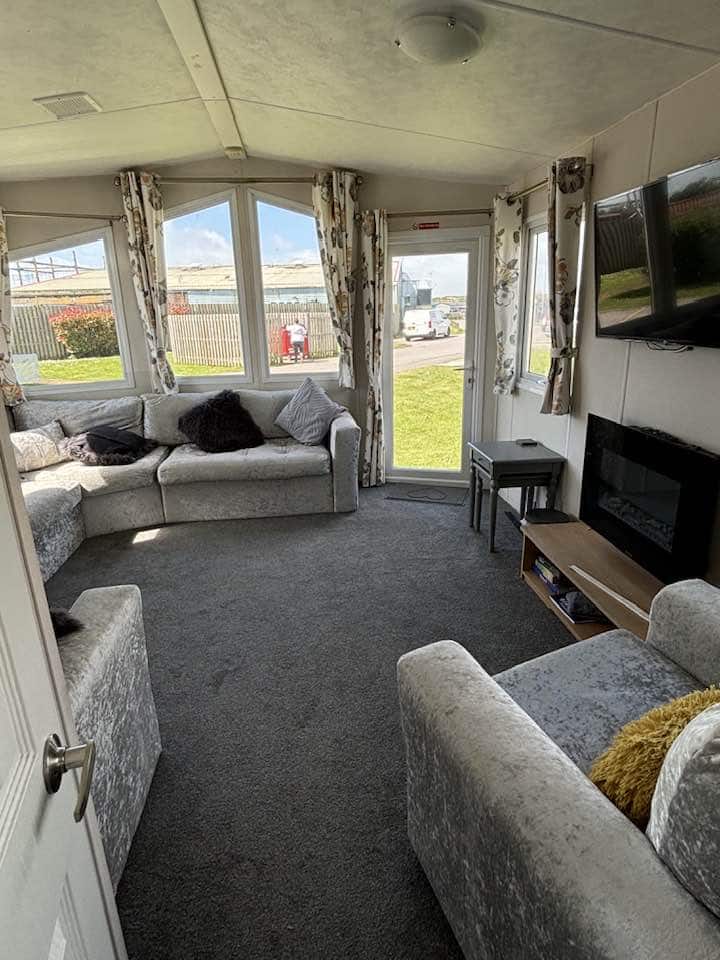 Camber Home From Home Caravan Comforts - Camber Sands
