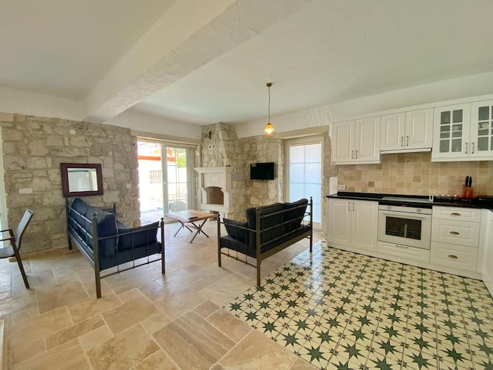 Havuzlu Taş Villa 3, Alaçatı ÇArşı Içi - Çeşme