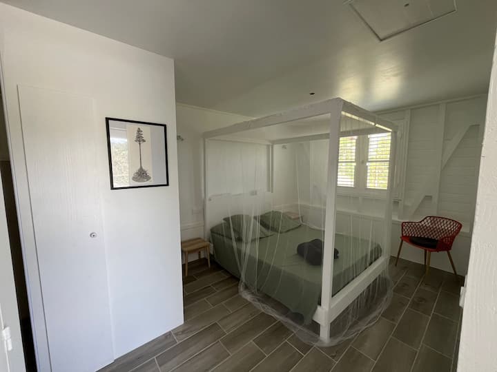 Gite Créole Bois 2 Pers Avec Jacuzzi - Tilokal - Martinique