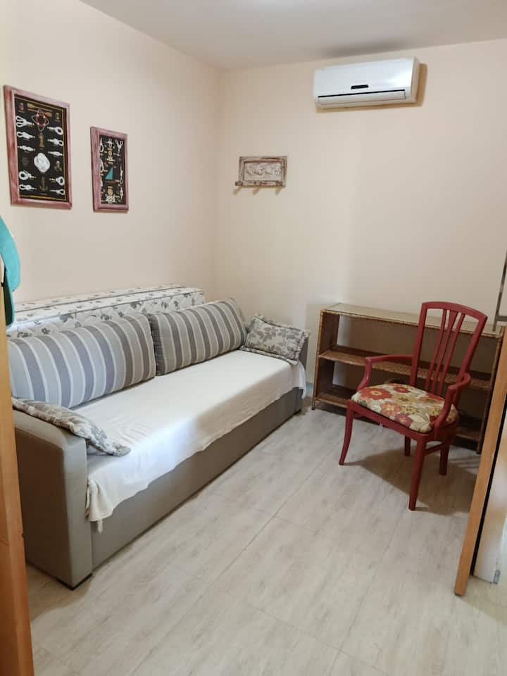 Dhomë gjumi 2