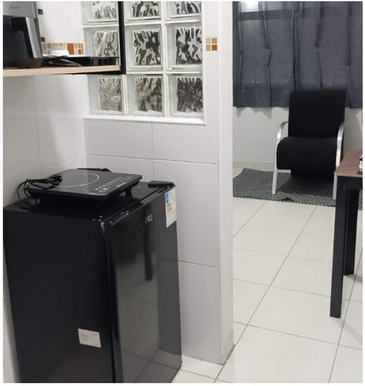 Apartamento Em Frente Praia Embaré (Térreo. - Santos