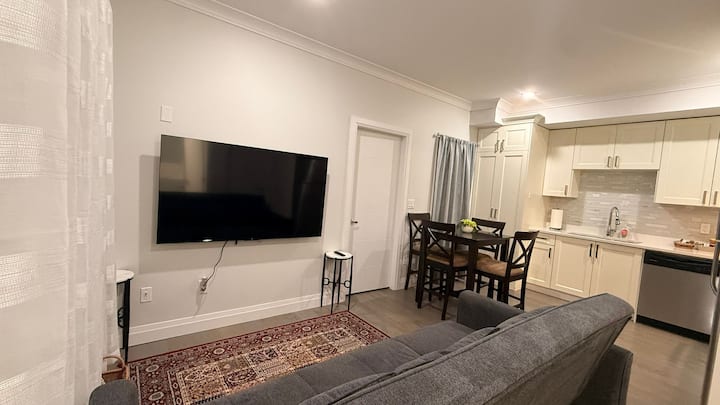 Chris And Carmen’ Place - Abbotsford