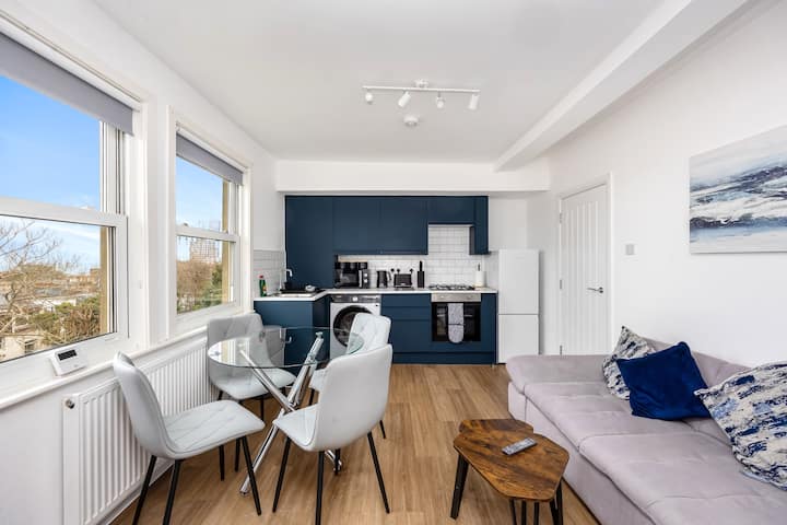 Skyline | Sea View | 2-bed Flat Near The Station - Brighton