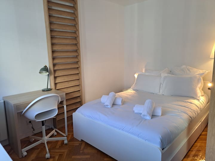 Studio Hypercentre Avec Parking - Gare à 2 Min - Tours