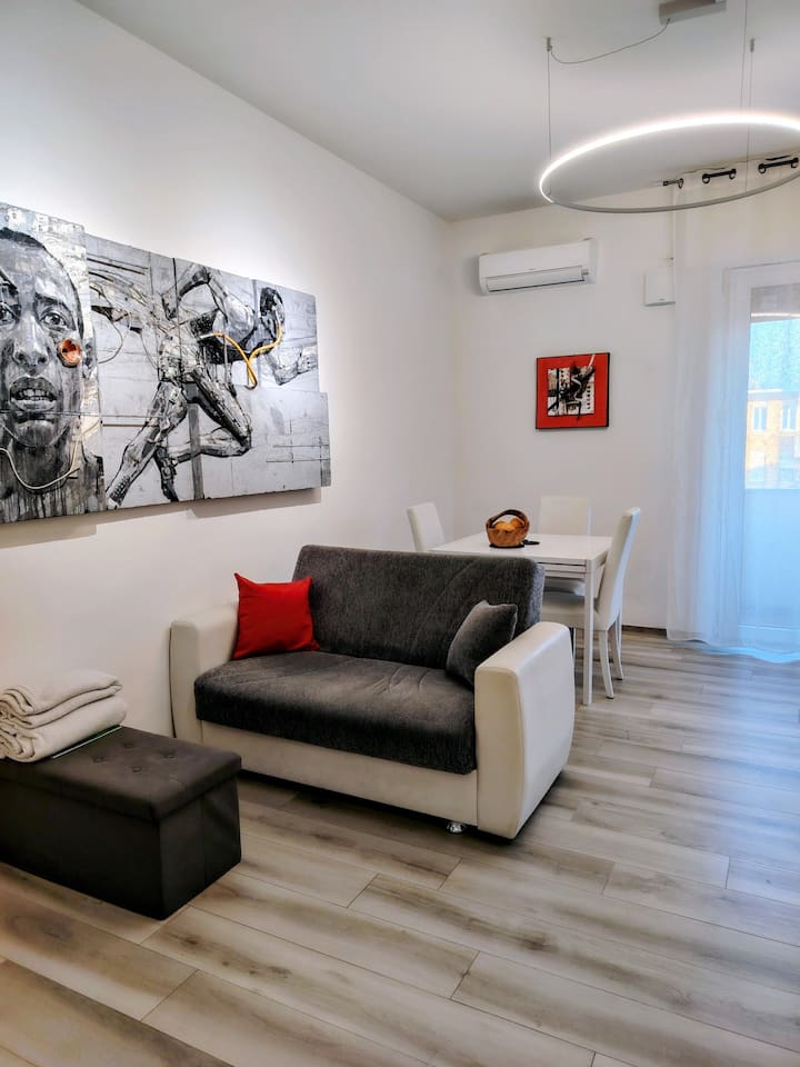 Casa D'artista - Bilo Con Balcone - Scandicci