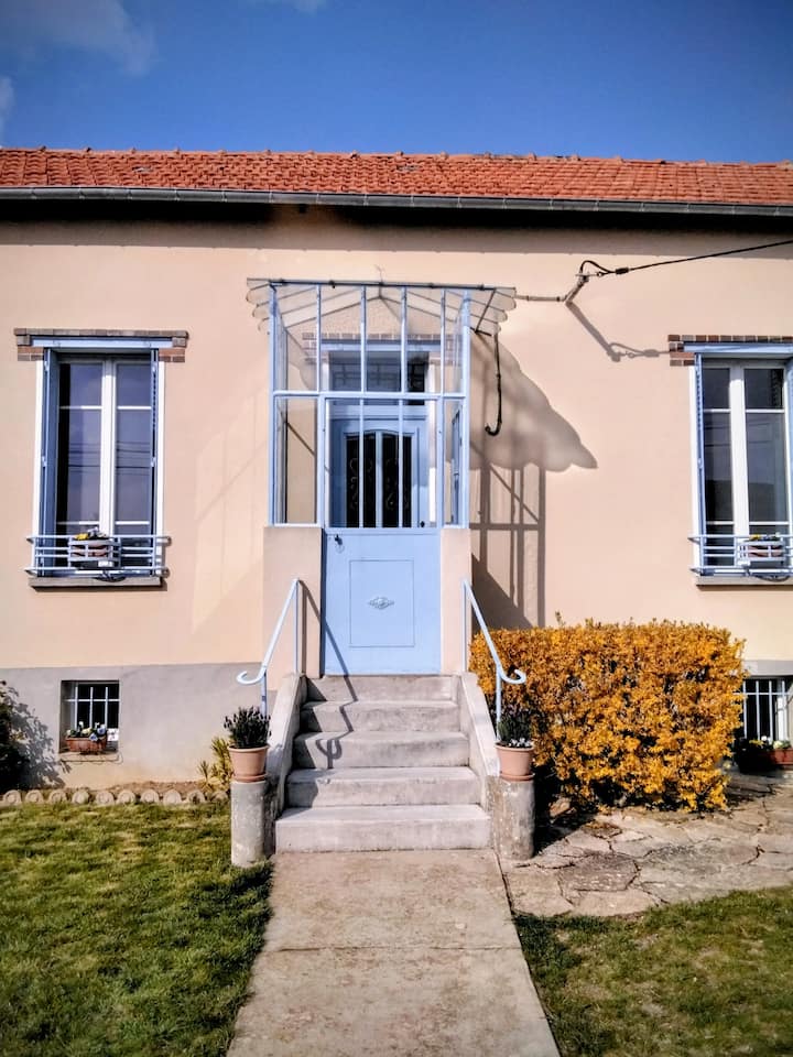 Charmante Maison De Campagne - Sens