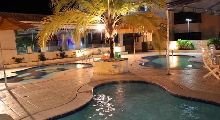 Flat Paradise Termais C/ Piscinas. - Caldas Novas