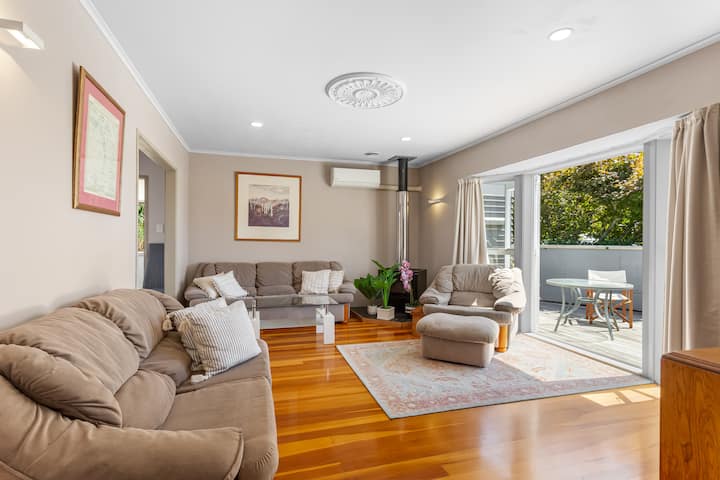 Marvelous Meadowbank Home (By Furnished Rentals) - Auckland
