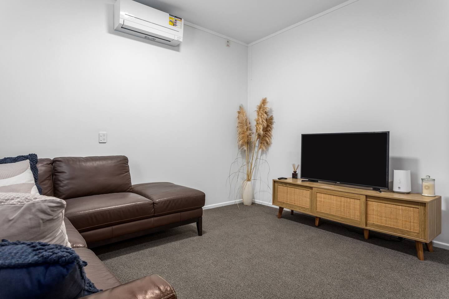 The Depot – Group Accommodation (Up To 12 Guests) 4