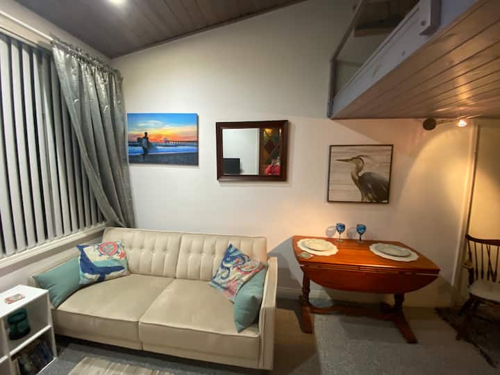 Redondo Loft Hideaway Near Riviera Village - Palos Verdes Estates, CA