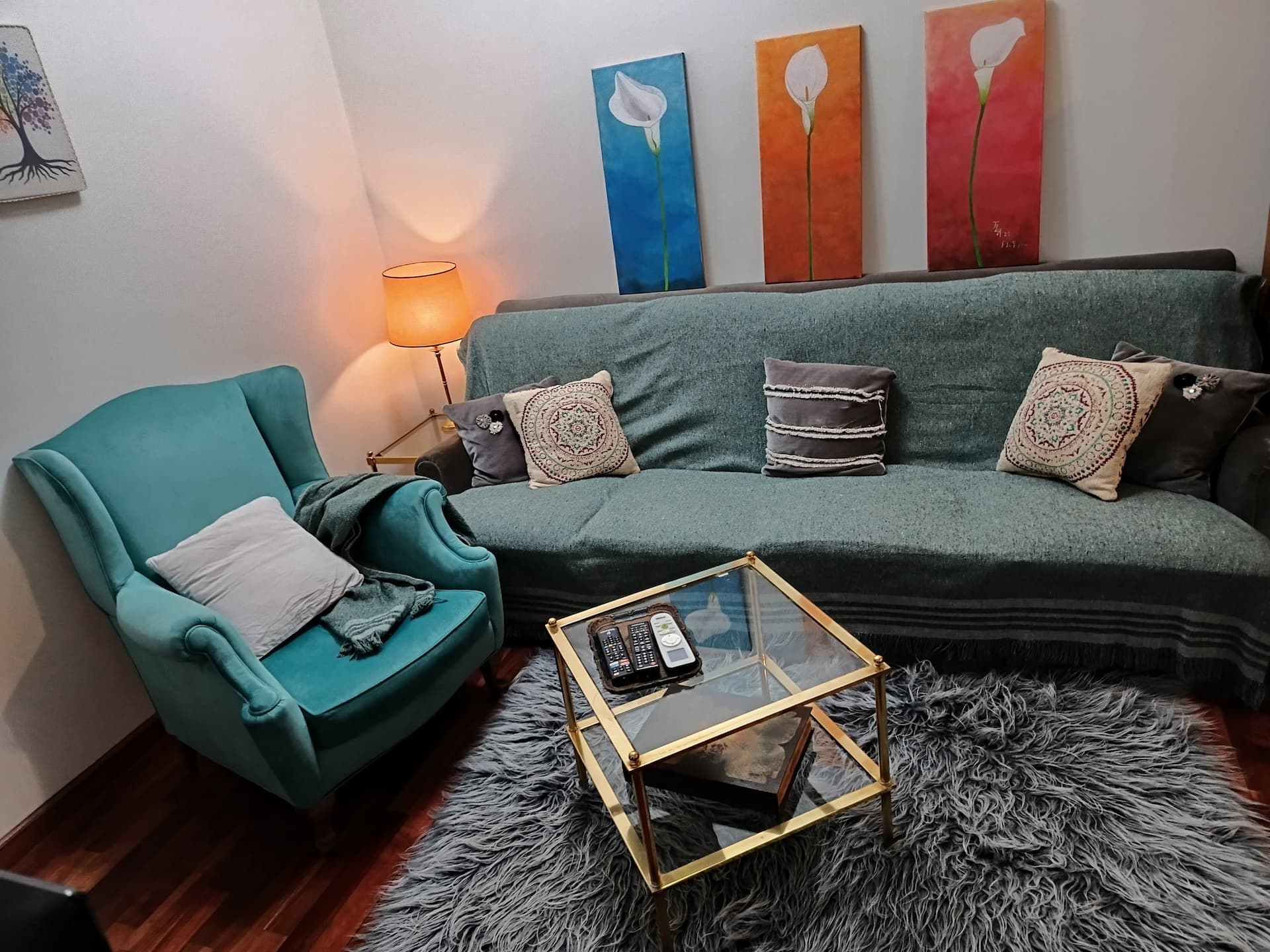 Almagro Arte Home 3-Room Apartment with a Balcony – Pure Light