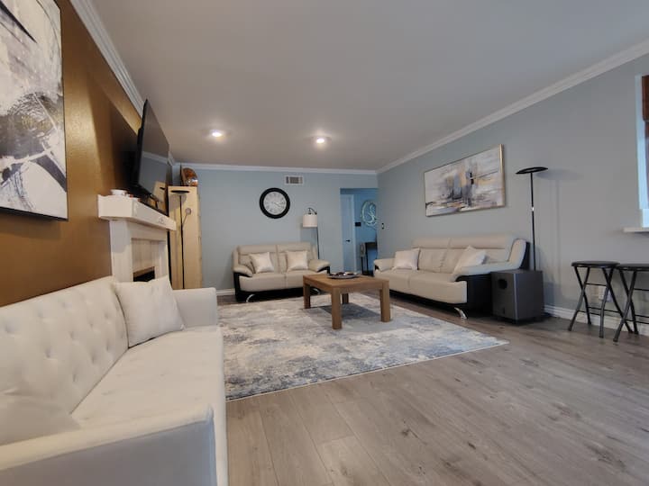 Stylish 1,650ft² House / Biola, Disneyland & Knott - La Palma, CA