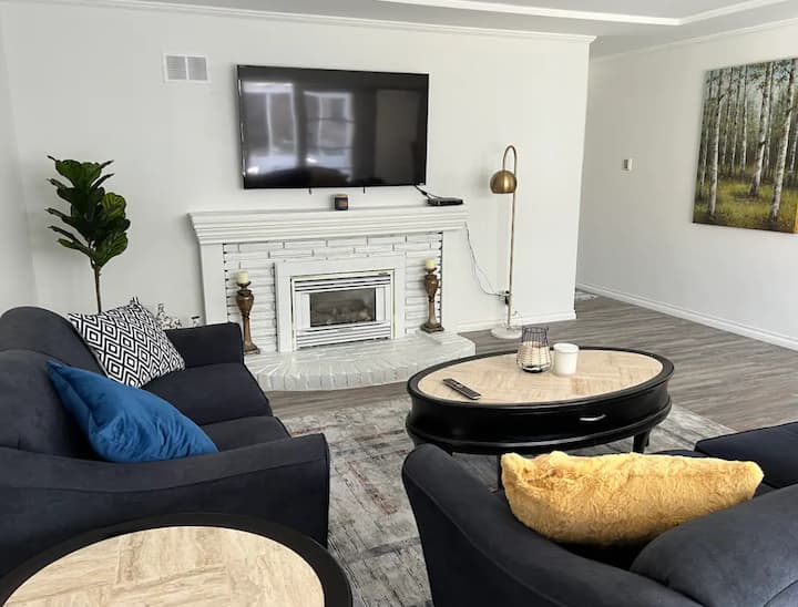 Cozy Lynn Valley Rancher Surrounded By Nature - North Vancouver