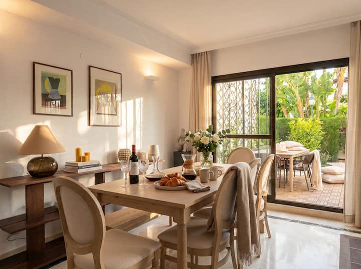 Newly Renovated 4 Bdr House Minutes From The Beach - Costa del Sol