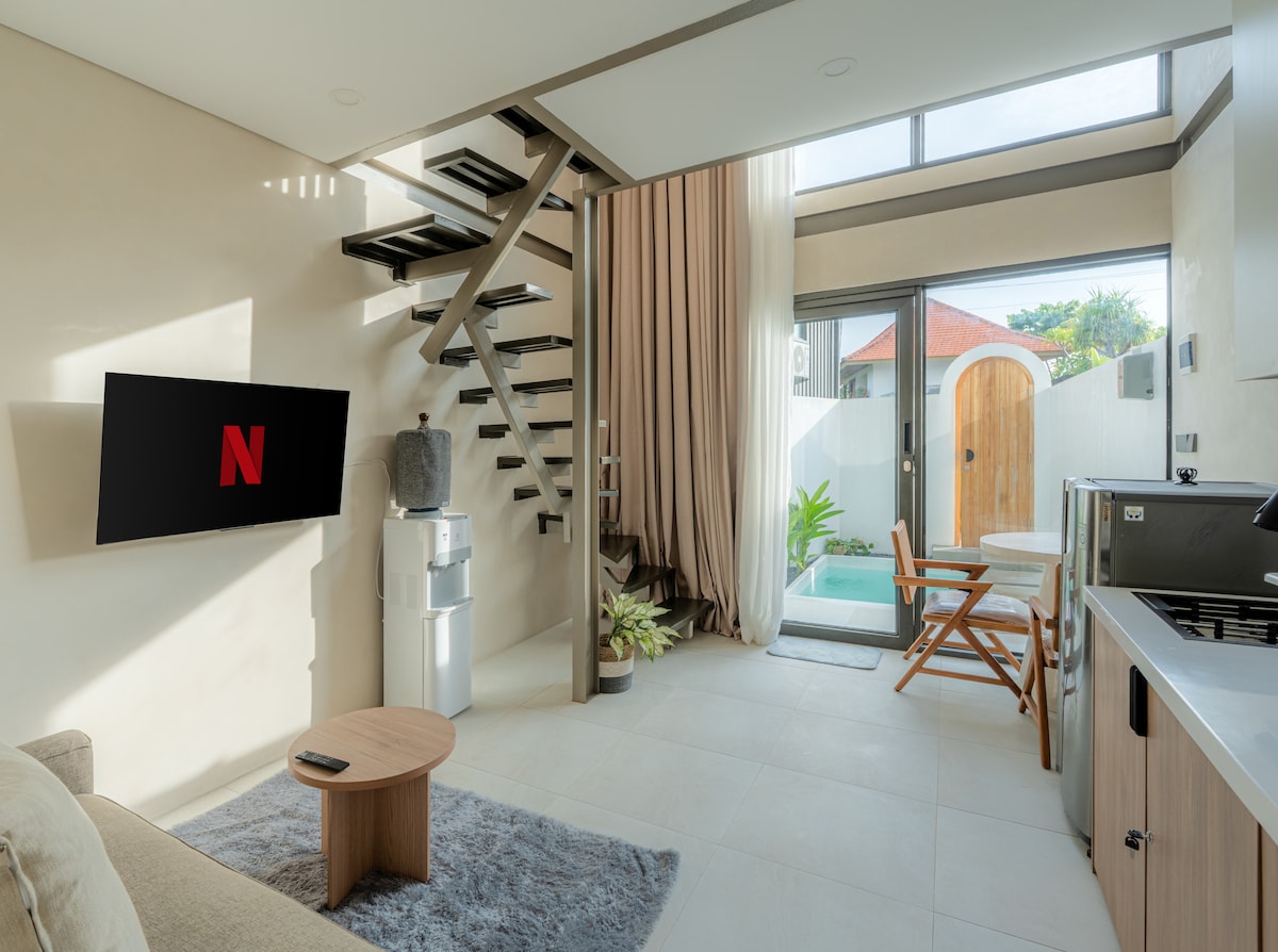 Home in Kuta Utara · ★4.67 · 1 bedroom · 1 bed · 1 private bath, сопоставимый объект Airbnb