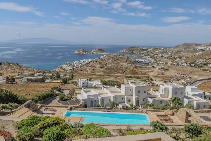 Cycladic Boungainvillea Home - Mykonos