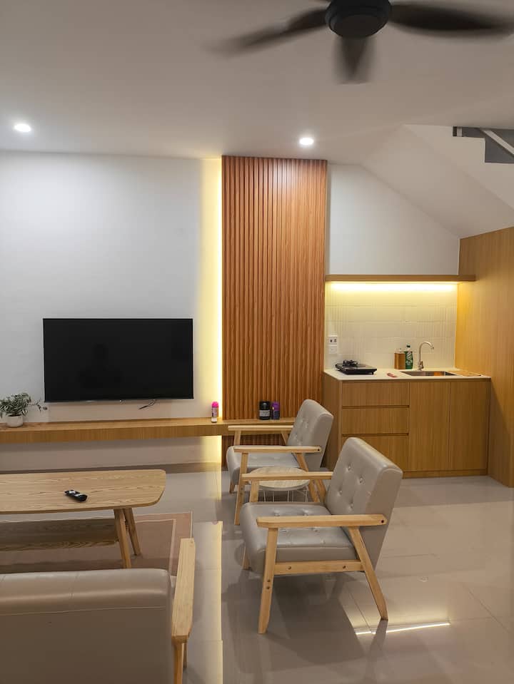 Cozy Stay Near Many Beach Club, Food & Fun Area - Batam