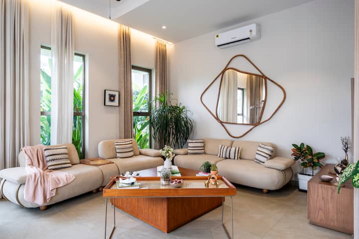 Living room image 3