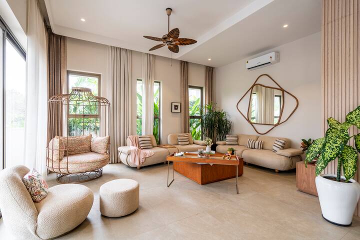 Living room image 1