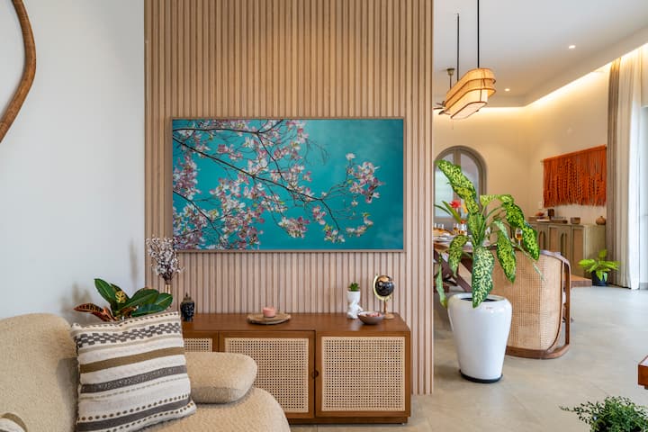 Living room image 10