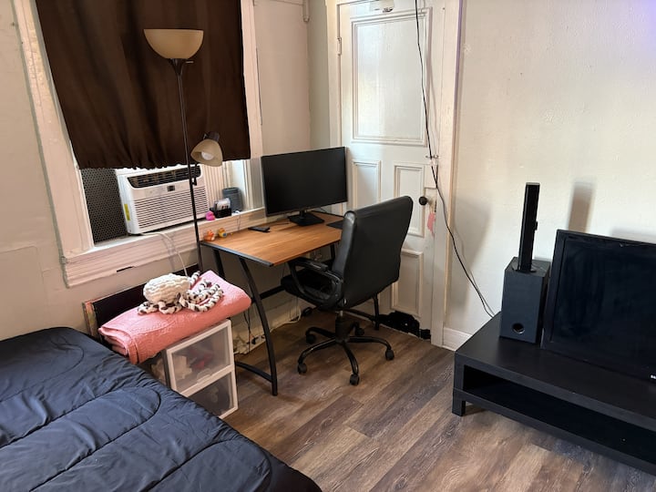 Amazing Downtown Sanford Studio Near Lakefront - Lake Mary, FL