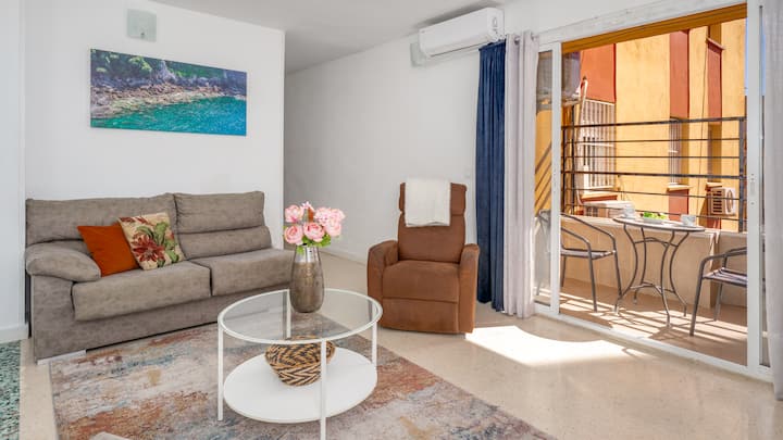 Charming Spanish-style Apartment | 3br Wifi - Fuengirola