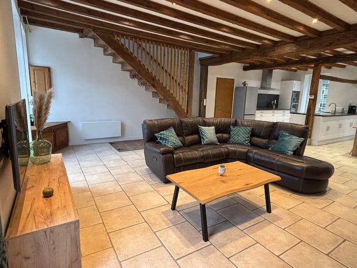 Maison Chaleureuse Dans Les Hautes-côtes De Nuits - ibis Nuits Saint Georges