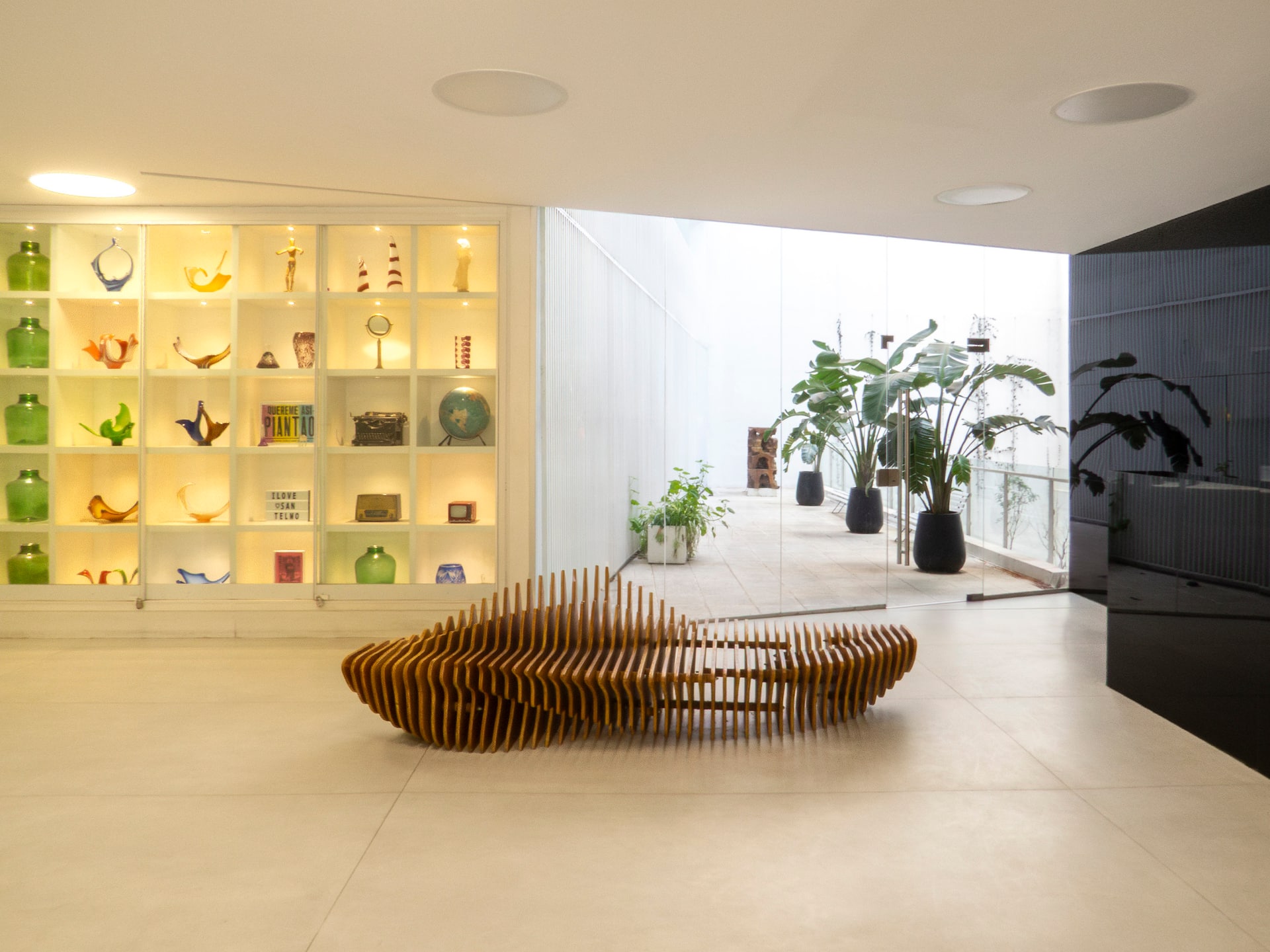 Large Upper-Level Studio 717