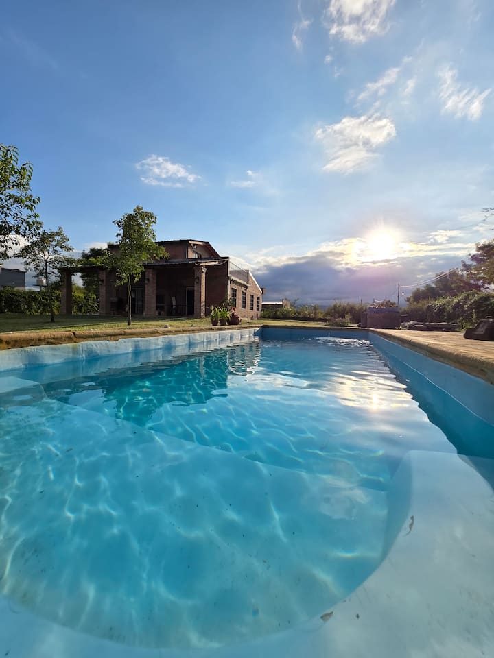 Casa De Campo Con Vista A Los Cerros - Salta