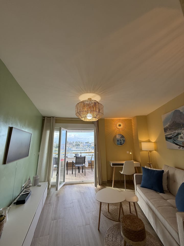 Maison Oliva Port* Parking*large Balcony* Beach * - Oliva