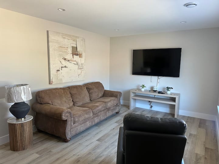 The Barron Suite - 4 - Wolfville