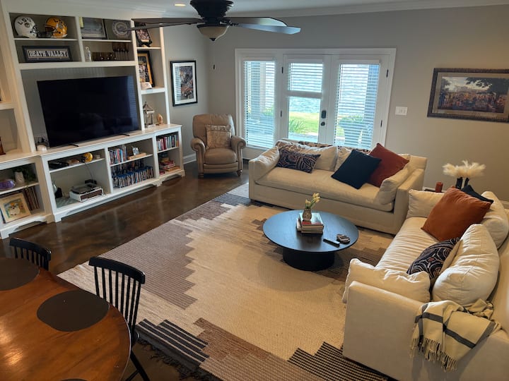 Lake Front Home On False River - Livonia, LA