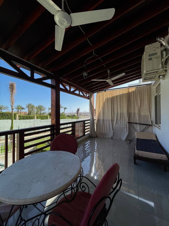 Sunny Bedroom With Large Balcony Garden Views &Sea - Sharm El-Sheikh