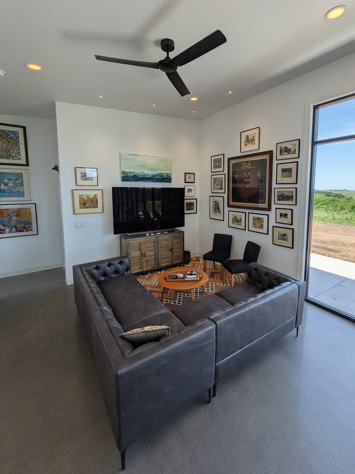 High Hill Ranch Lodge In The Flint Hills - Fredonia, KS