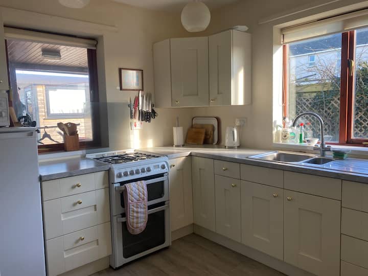Well Equipped Bungalow At Trearddur Bay Anglesey - Trearddur Bay