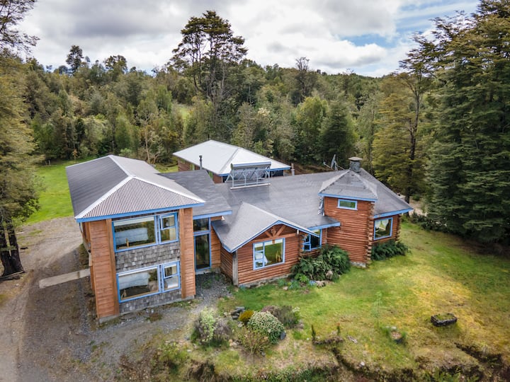 Hermosa, Amplia Y Cómoda Casa En Dalcahue-chiloe - Dalcahue